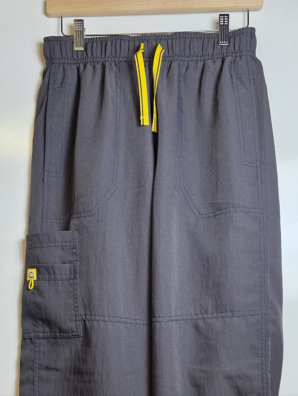Spread Good Cheer Grey Cargo Scrub Pants Yellow Drawstring Size Medium Utility